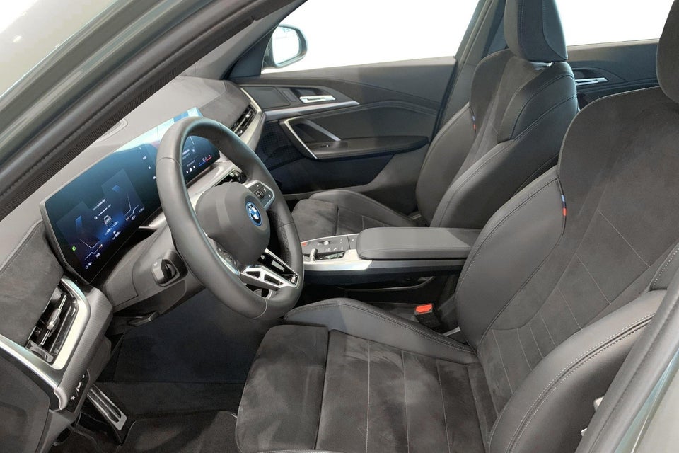 BMW iX1 xDrive30 M-Sport 2026