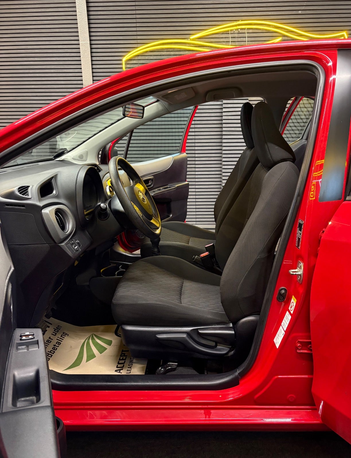 Billede af Toyota Yaris 1,0 VVT-i T1