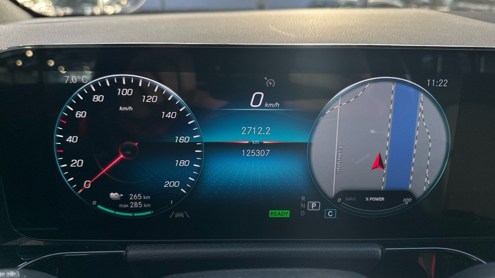 Mercedes EQA250 Electric Art