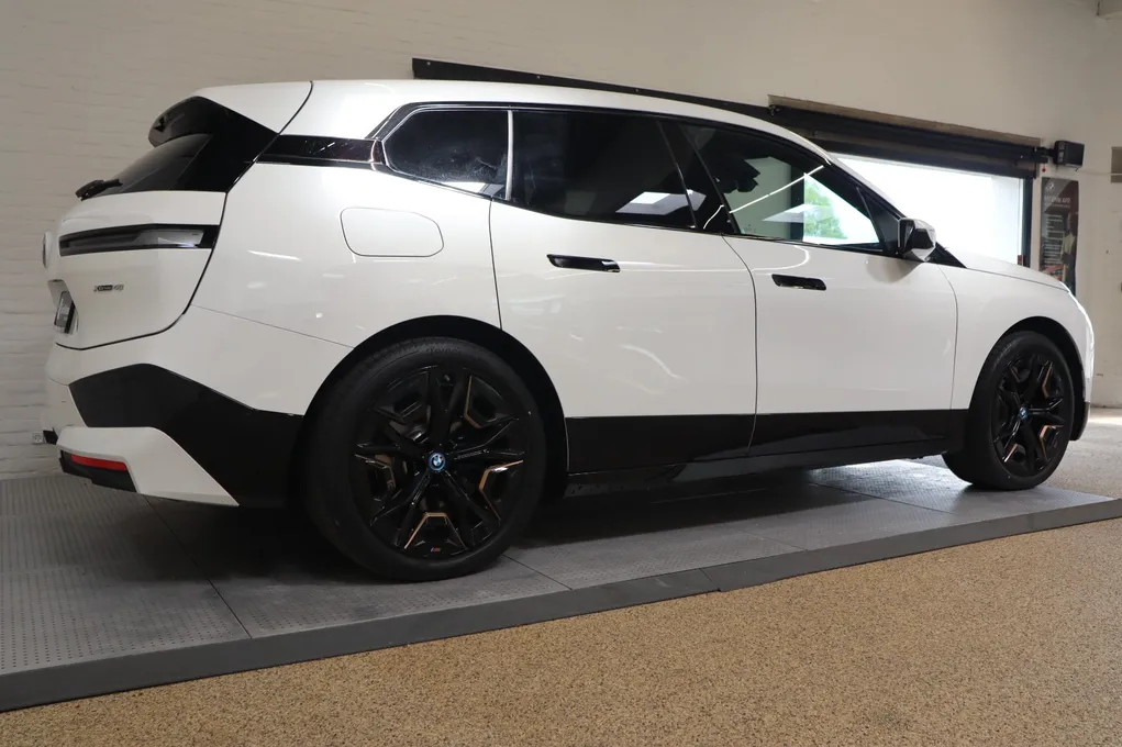 BMW iX xDrive40 Sport
