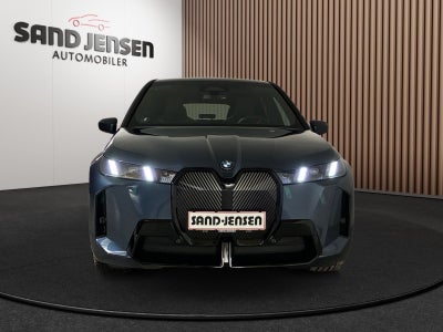 BMW iX xDrive45 M-Sport