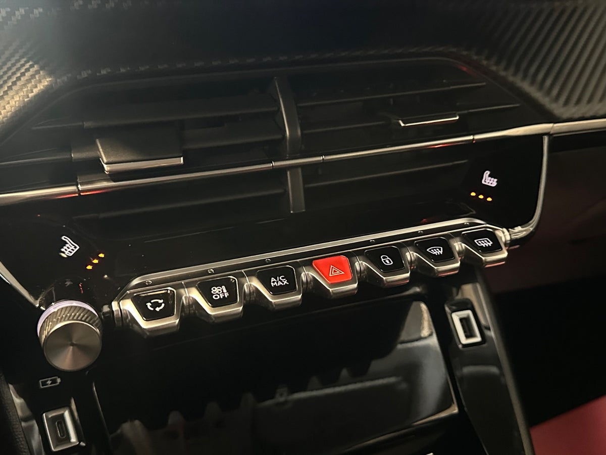 Peugeot 208 PureTech 100 Selection Sport