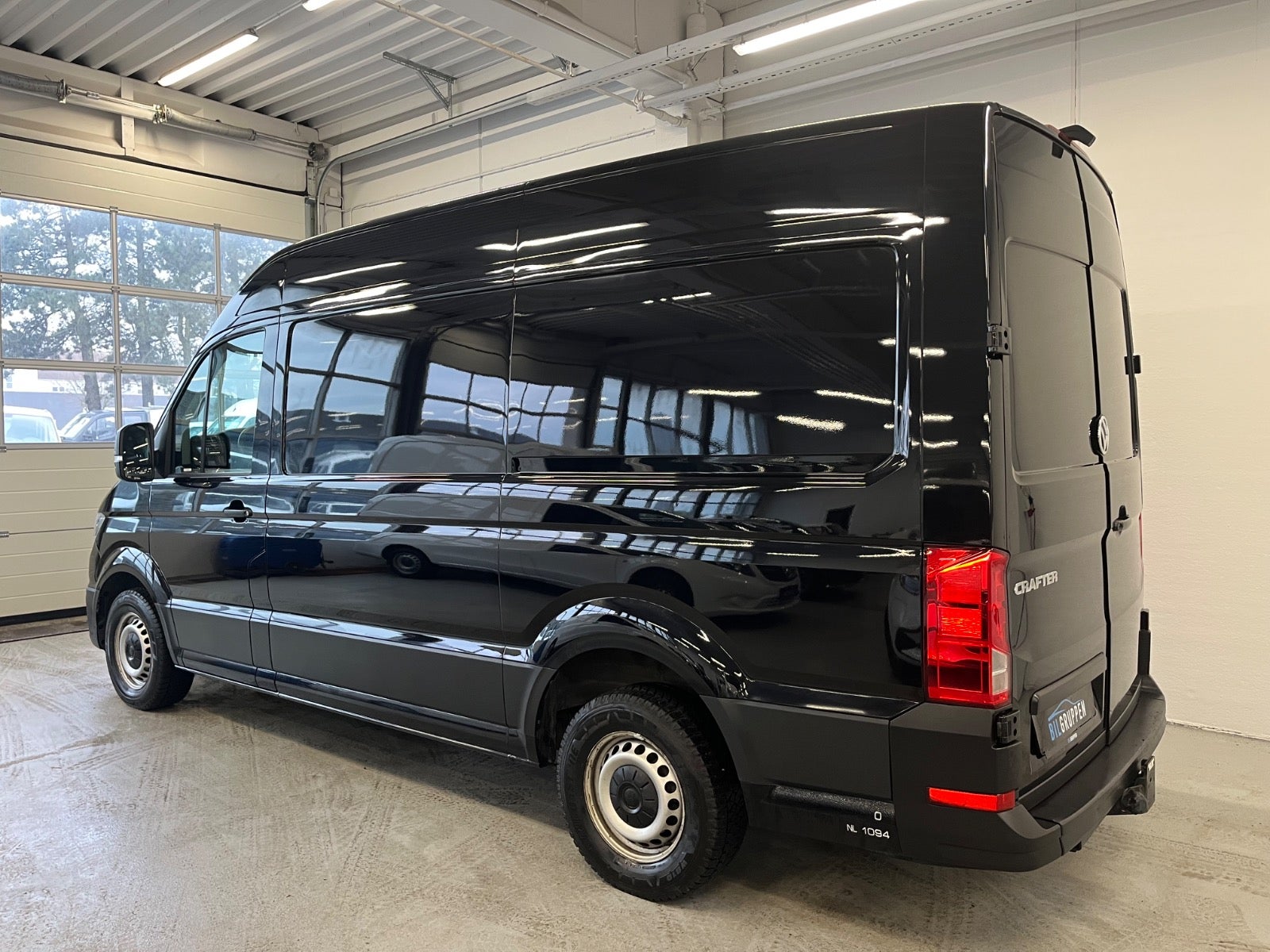 Billede af VW Crafter 35 2,0 TDi 140 Kassevogn L3H2