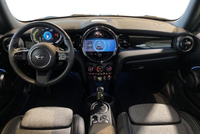 MINI Cooper SE Classic Trim