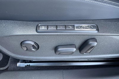 Ford Explorer Premium Extended Range