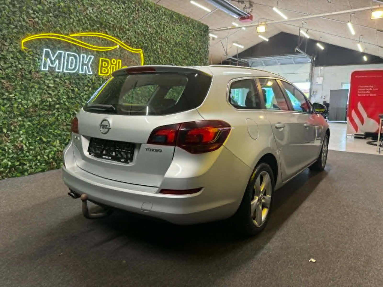 Billede af Opel Astra 1,4 T 140 Sport Sports Tourer