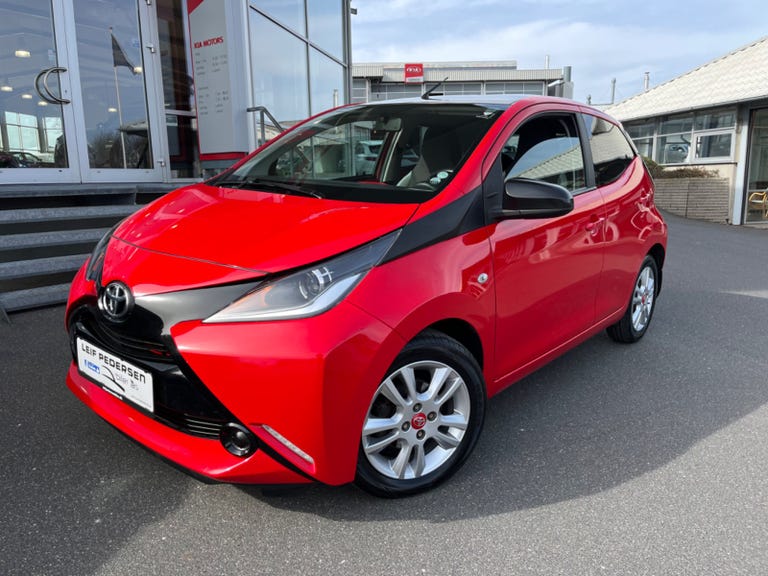 Toyota Aygo VVT-i x-play x-shift