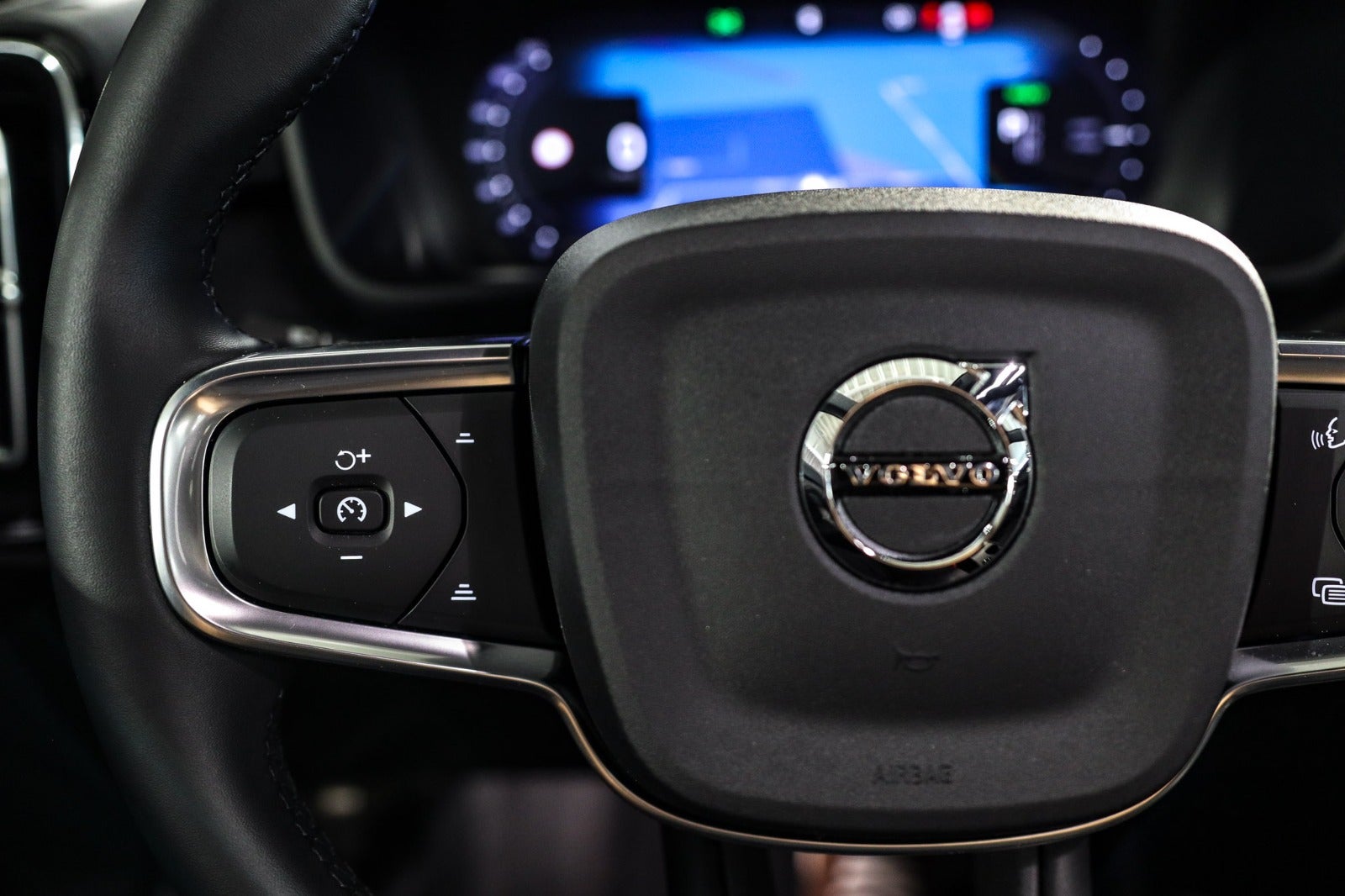 Billede af Volvo EX40  Extended Range Black Edition