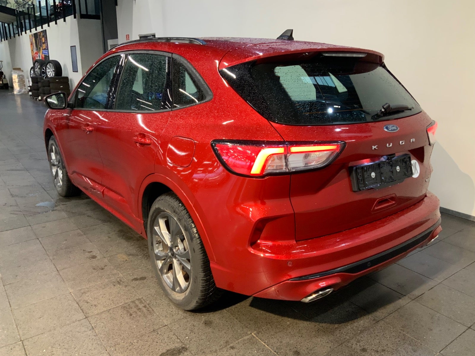 Ford Kuga (4/8)