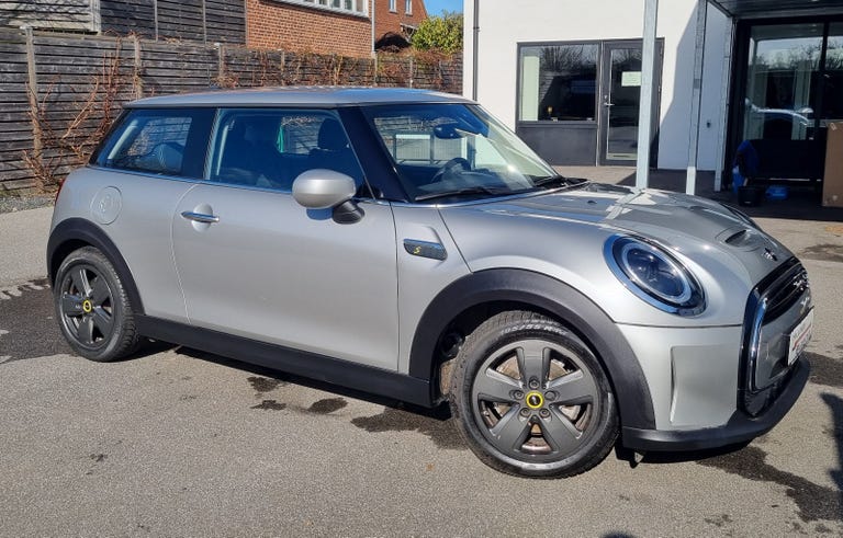 MINI Cooper SE Classic Trim