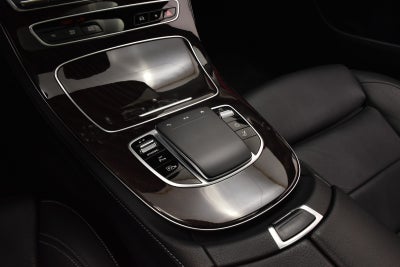 Mercedes E300 de AMG Line Night Edition stc. aut.