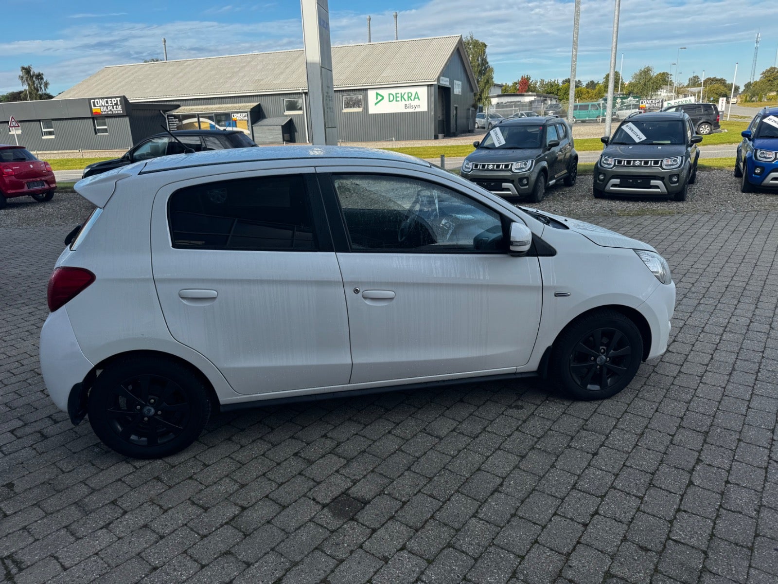 Billede af Mitsubishi Space Star 1,2 Black & White