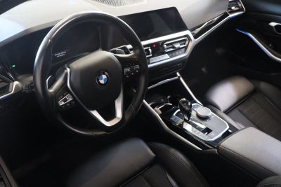 BMW 330e Touring Sport Line aut.