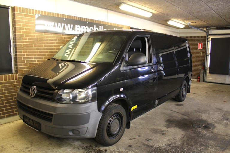 VW Transporter TDi 140 Kassevogn lang