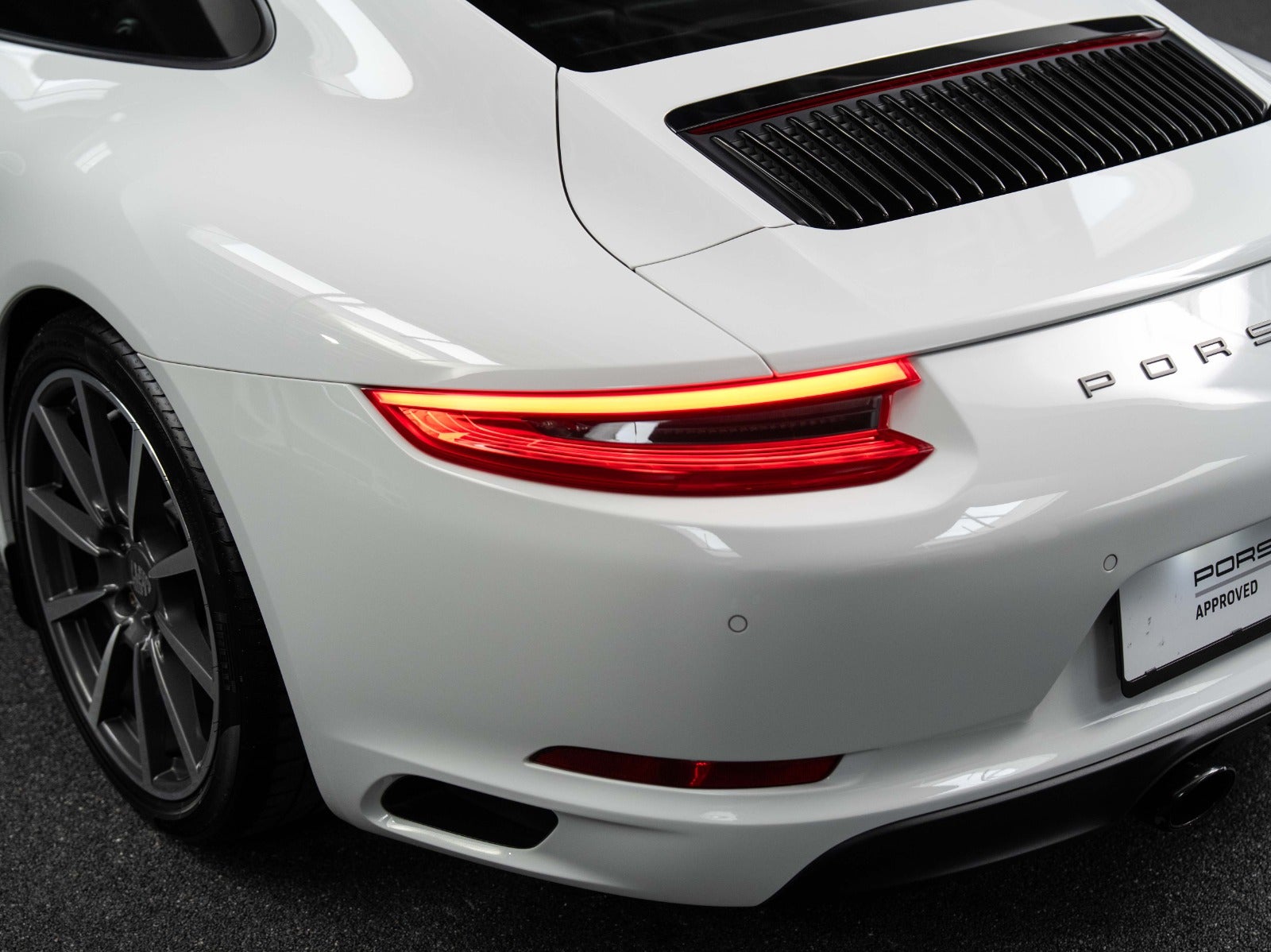 Gallery image 8 of 19