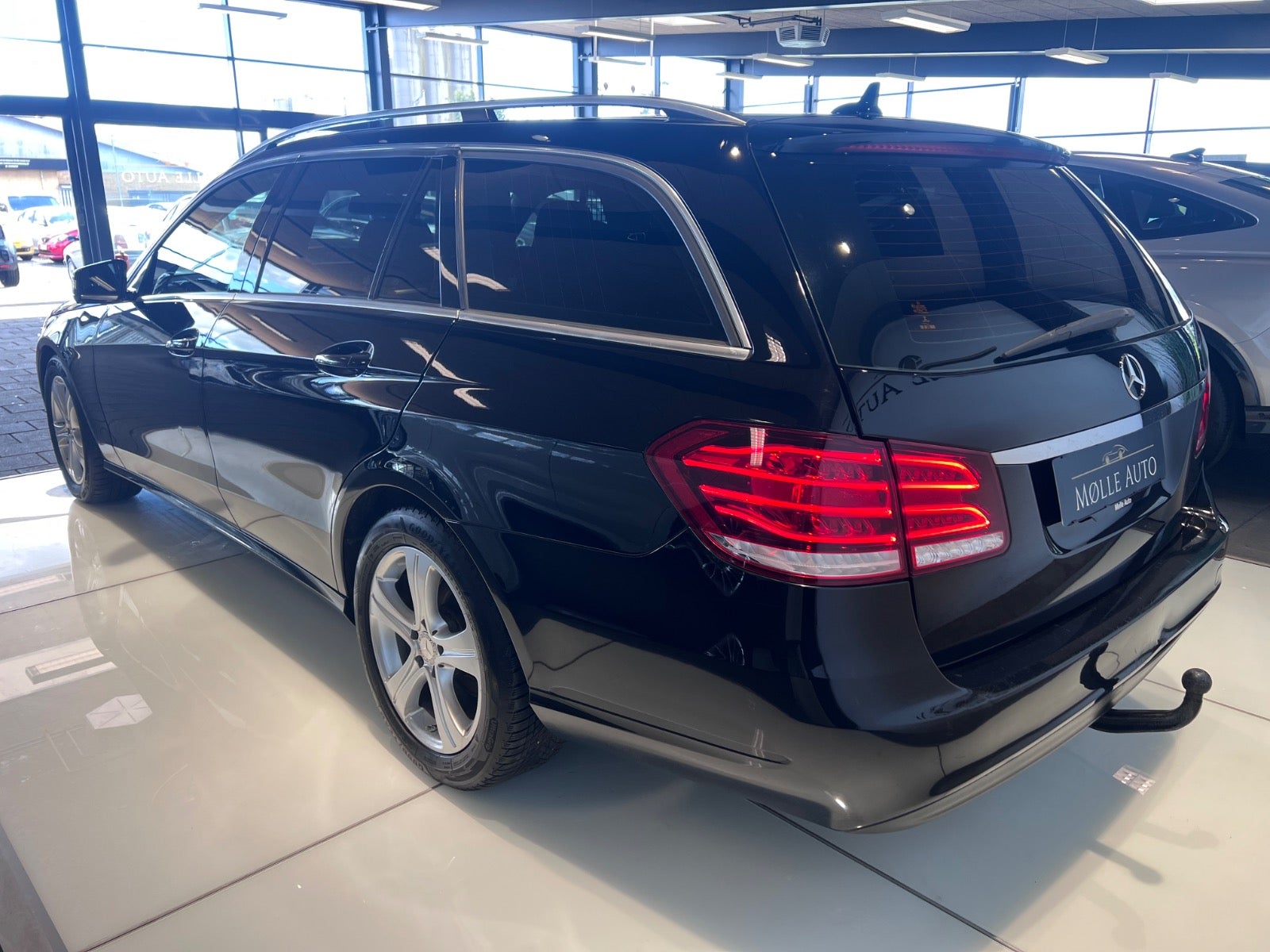 Billede af Mercedes E200 2,2 BlueTEC Avantgarde stc. aut.