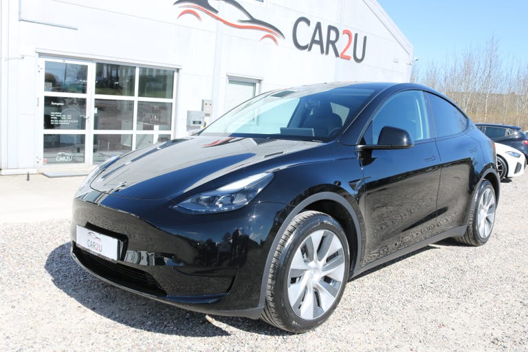 Tesla Model Y RWD