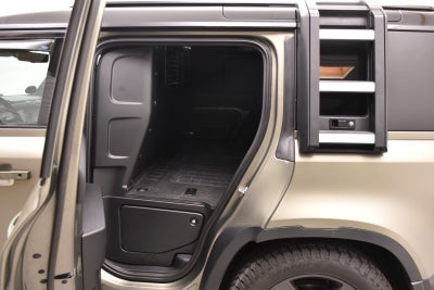 Land Rover Defender 110 D250 Hard Top SE aut. Van