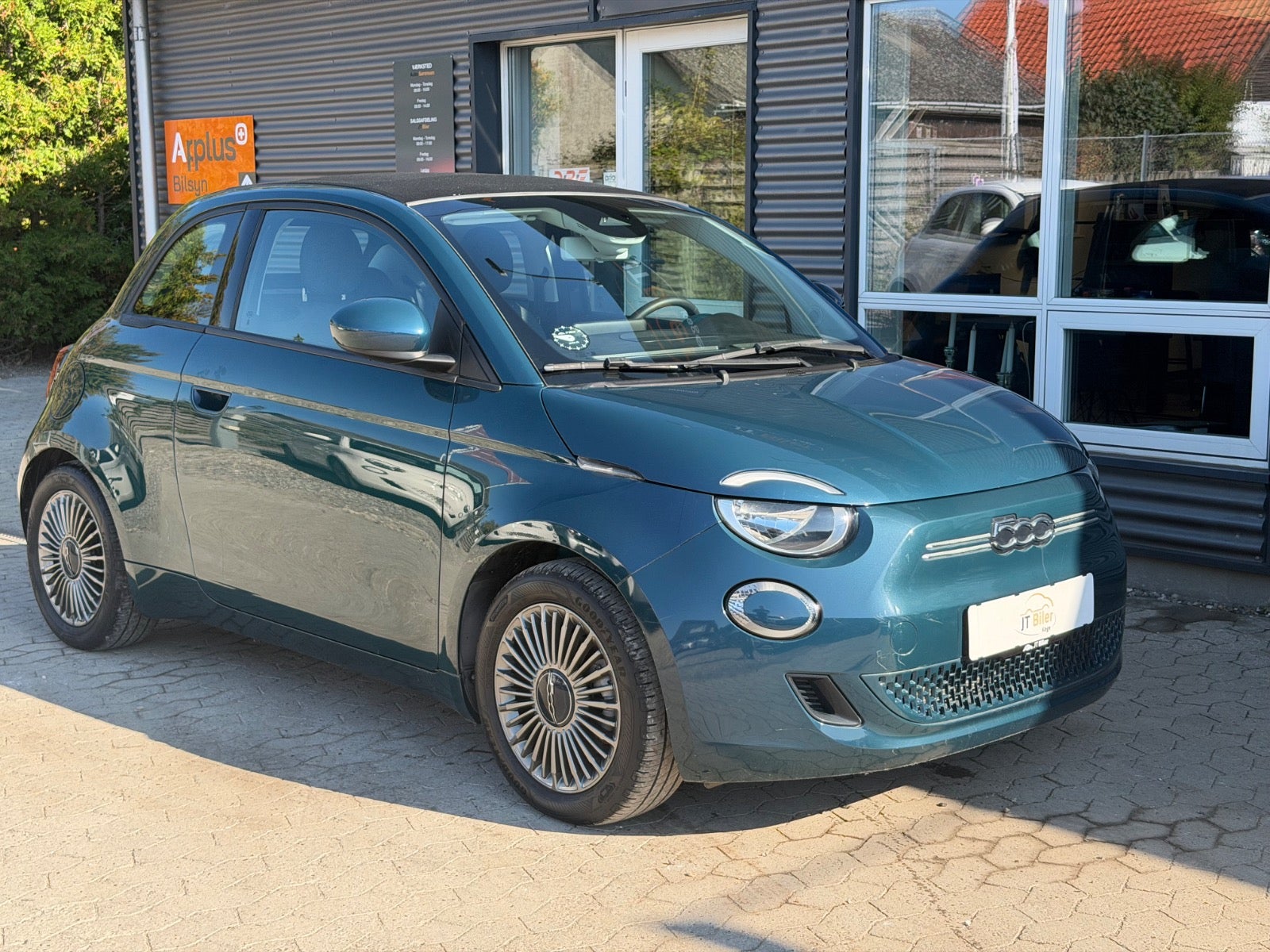 Fiat 500e Icon Cabrio