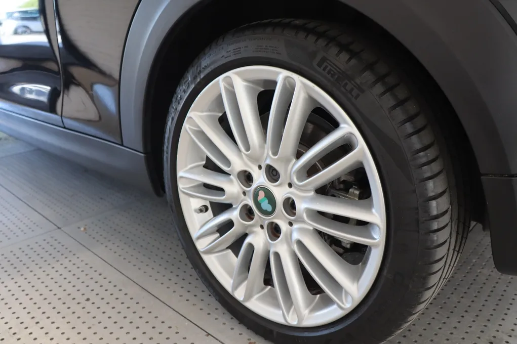 MINI Cooper SE Mosaert Edition