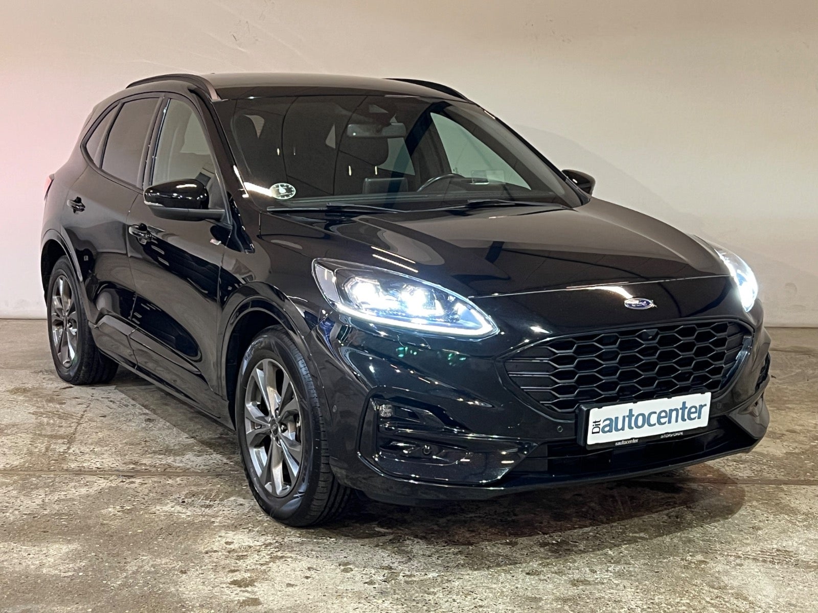 Ford Kuga PHEV ST-Line CVT