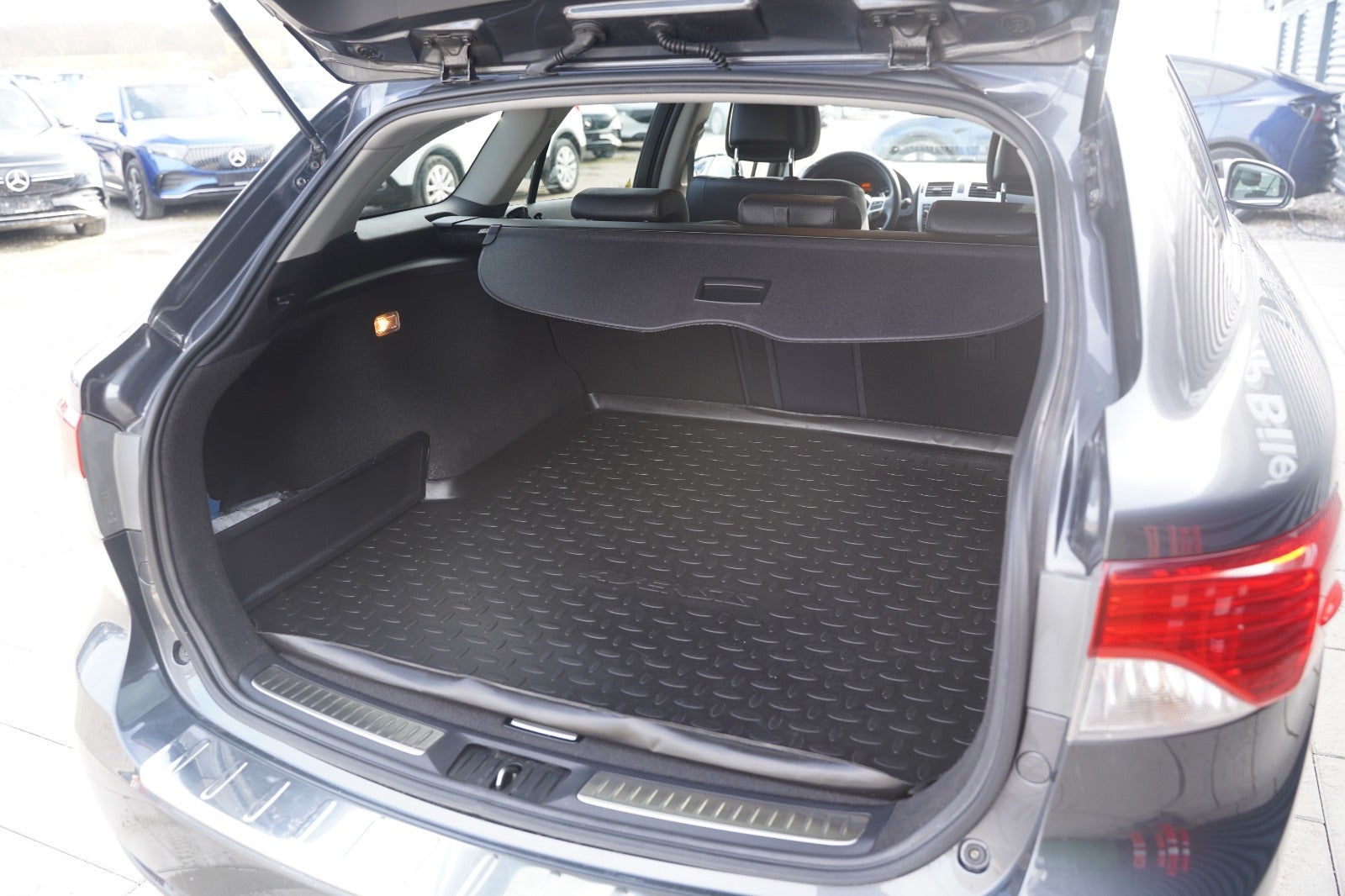 Billede af Toyota Avensis 2,0 VVT-i T3 stc. MDS