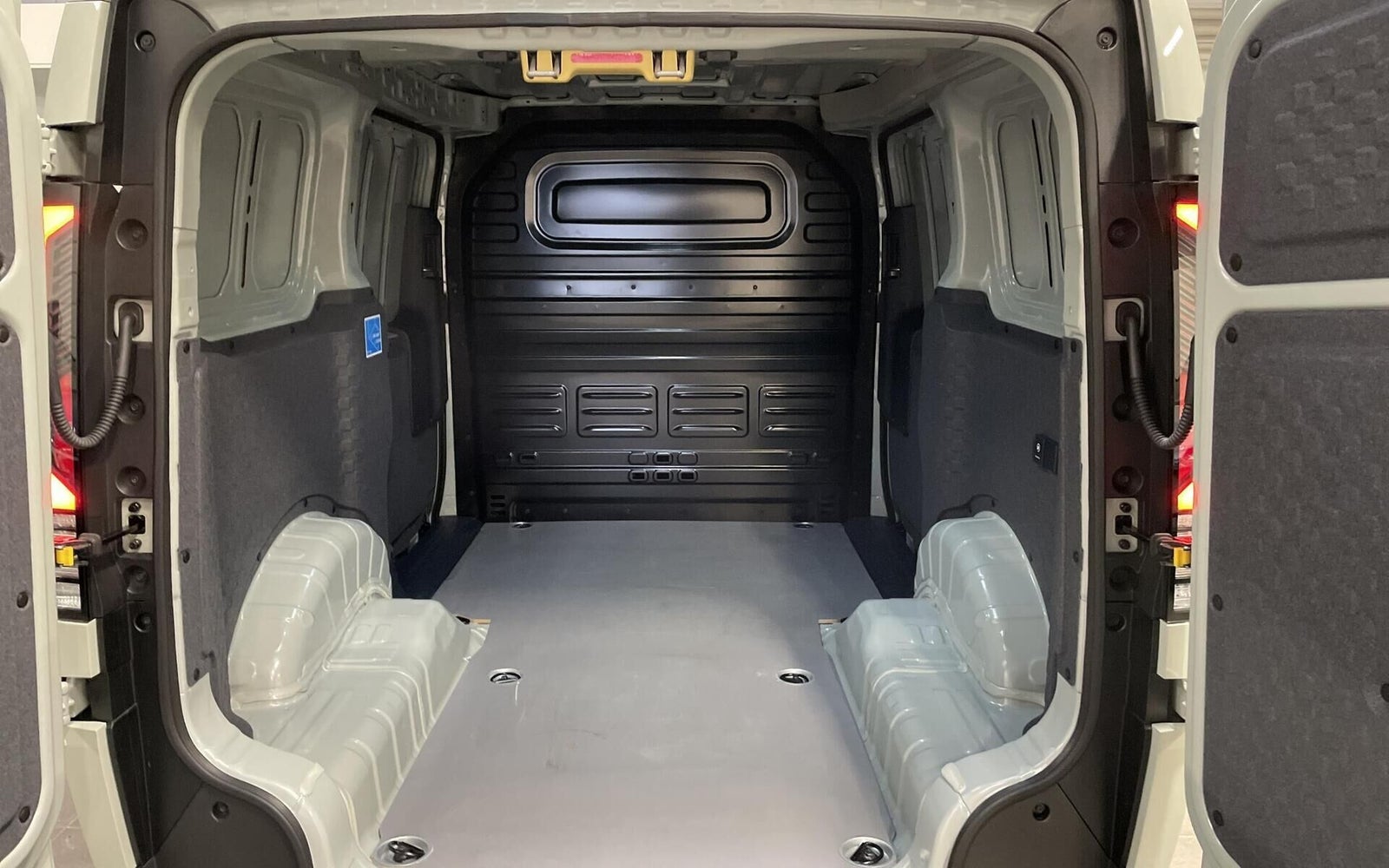 Kia PV5 Long Range Work Pro