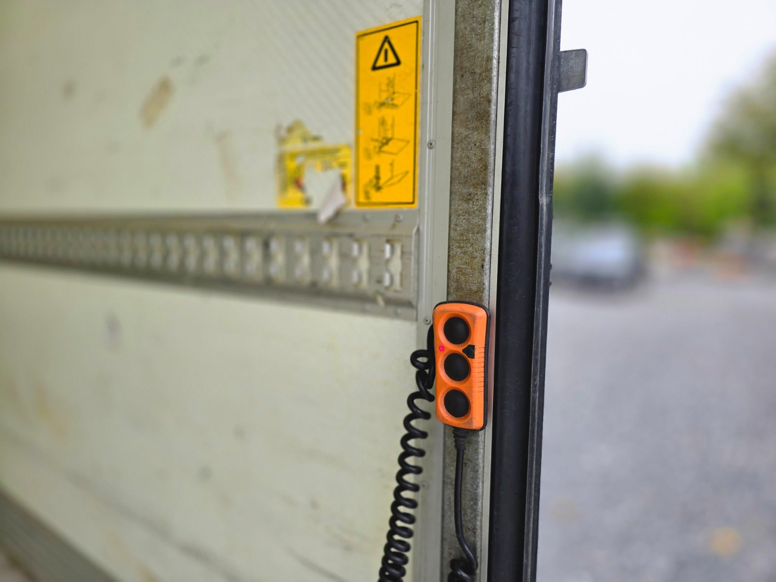 Billede af Iveco Daily 3,0 35S18 Alukasse m/lift AG8