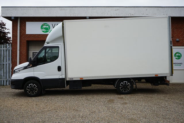 Iveco Daily 2,3 35S16 Alukasse m/lift AG8