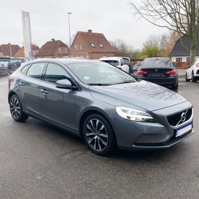 Volvo V40 2,0 D3 150 Momentum aut. 5d