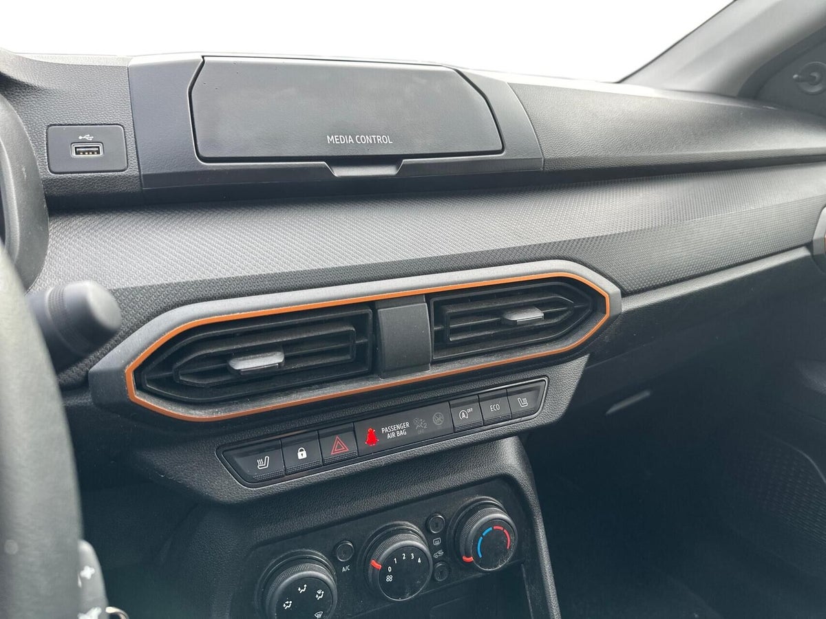Dacia Sandero Stepway TCe 90 Essential billede 11