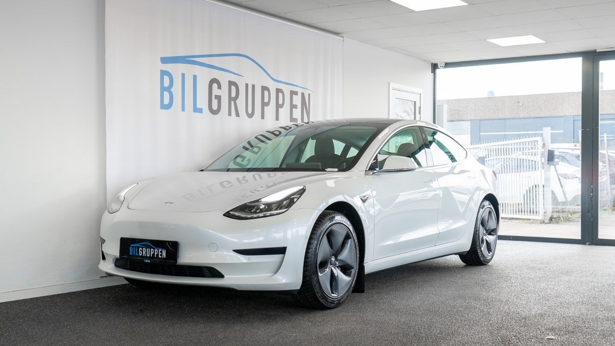 Billede af Tesla Model 3  Standard Range+ RWD