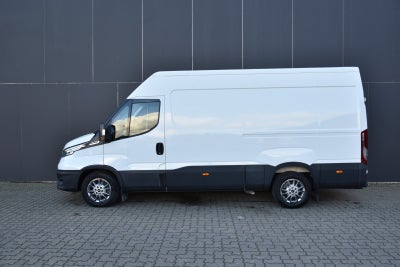 Iveco Daily 35S16 12m³ Van AG8