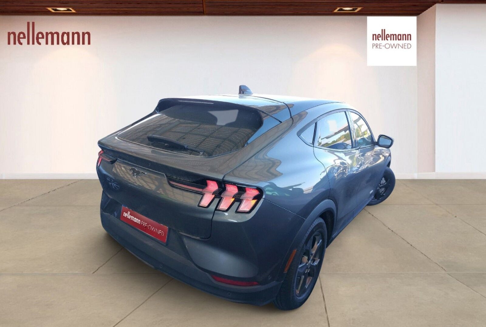 Ford Mustang Mach-E Premium Standard Range