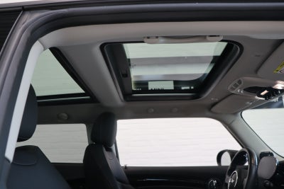 MINI Cooper SE Camden Edition