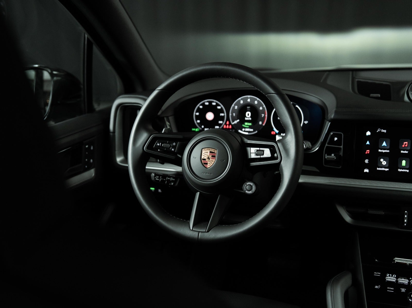 Gallery image 14 of 18