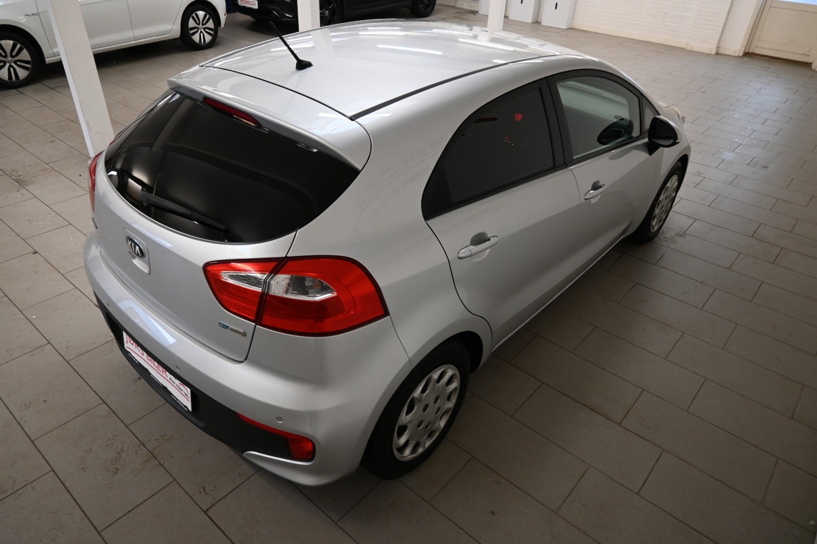 Kia Rio CVVT Attraction