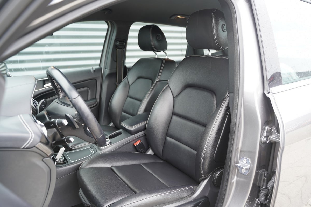 Billede af Mercedes B200 1,6 AMG Line aut.