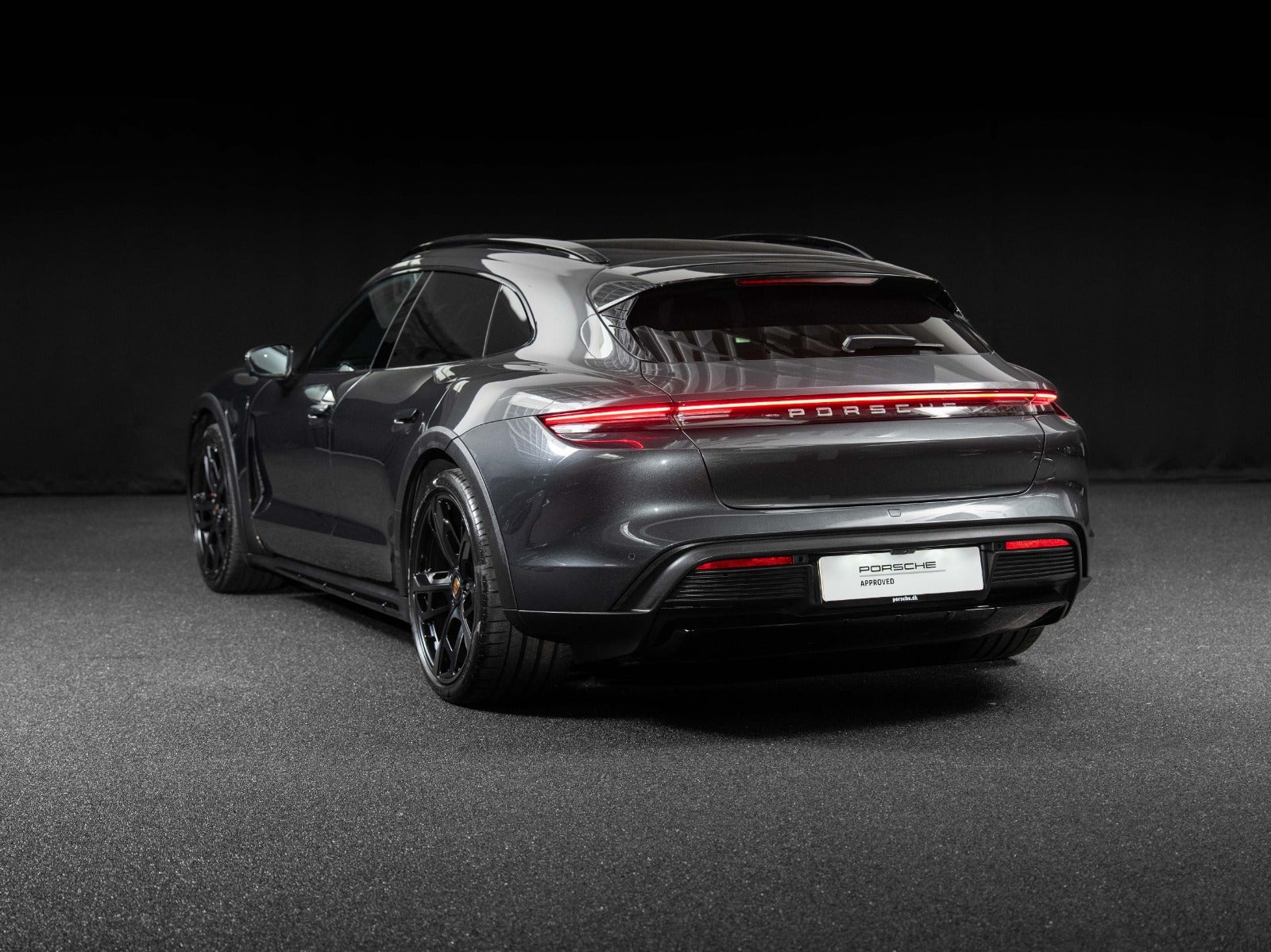 Gallery image 2 of 18