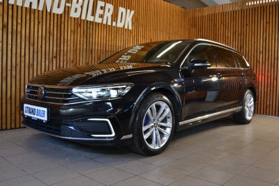 VW Passat 1,4 GTE Highline+ Variant DSG Benzin aut. Automatgear modelår 2020 km 51000 Sort træk nysy