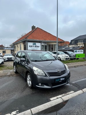 Toyota Verso 2,0 D-4D T1 Skyview 5d