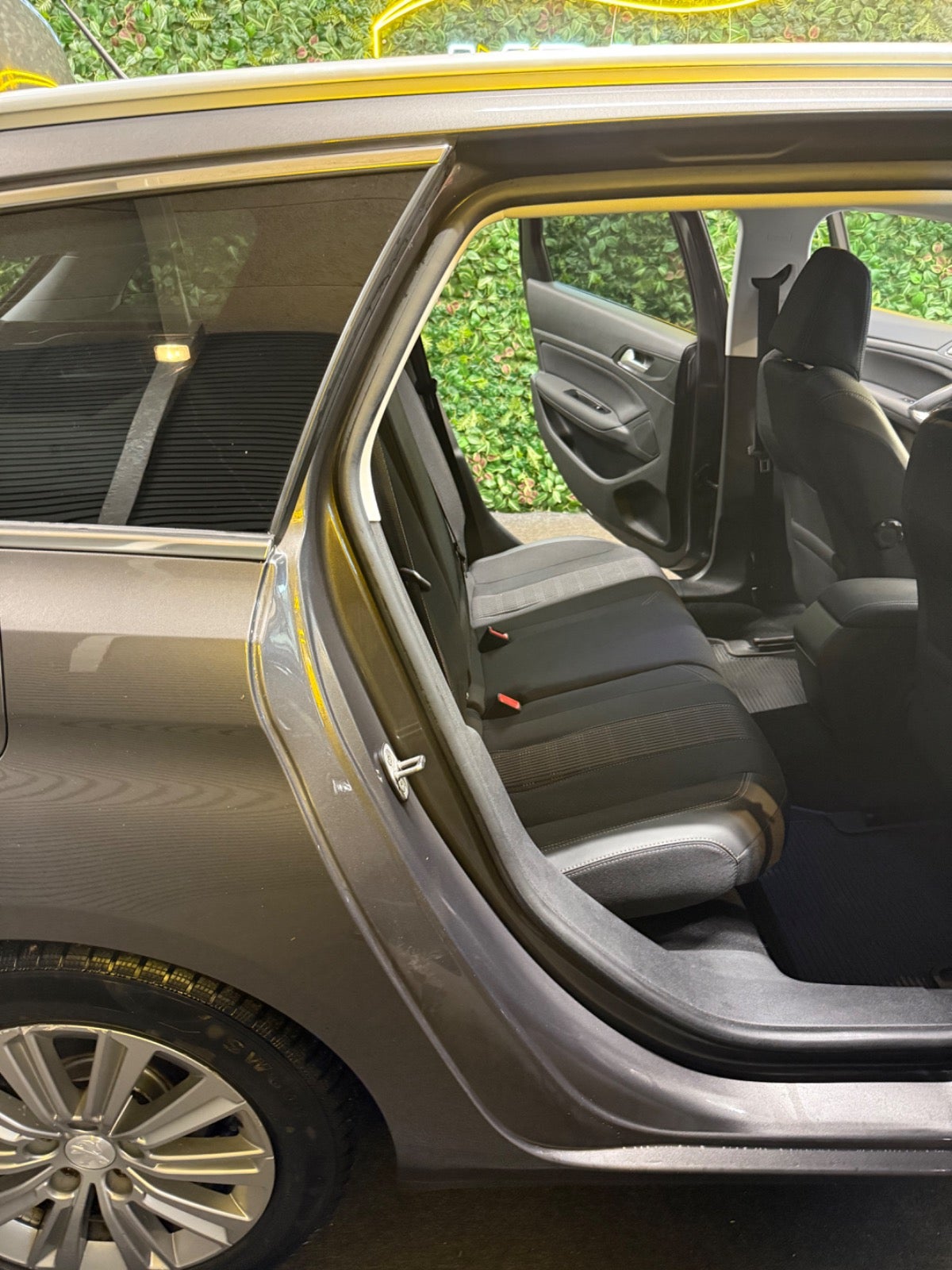 Billede af Peugeot 308 1,5 BlueHDi 130 Allure Sky SW