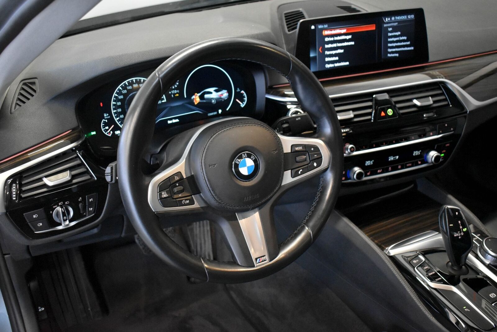 BMW 520d Luxury Line aut. full