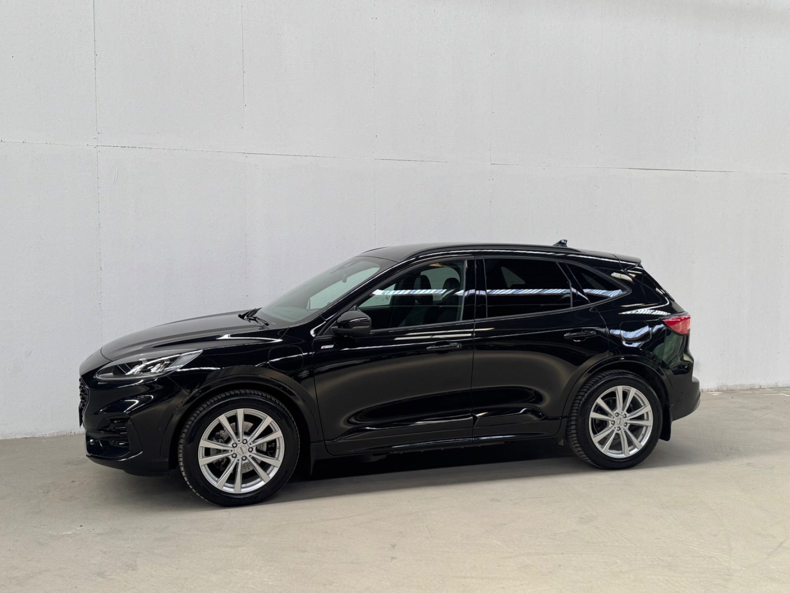 Ford Kuga PHEV ST-Line X CVT A