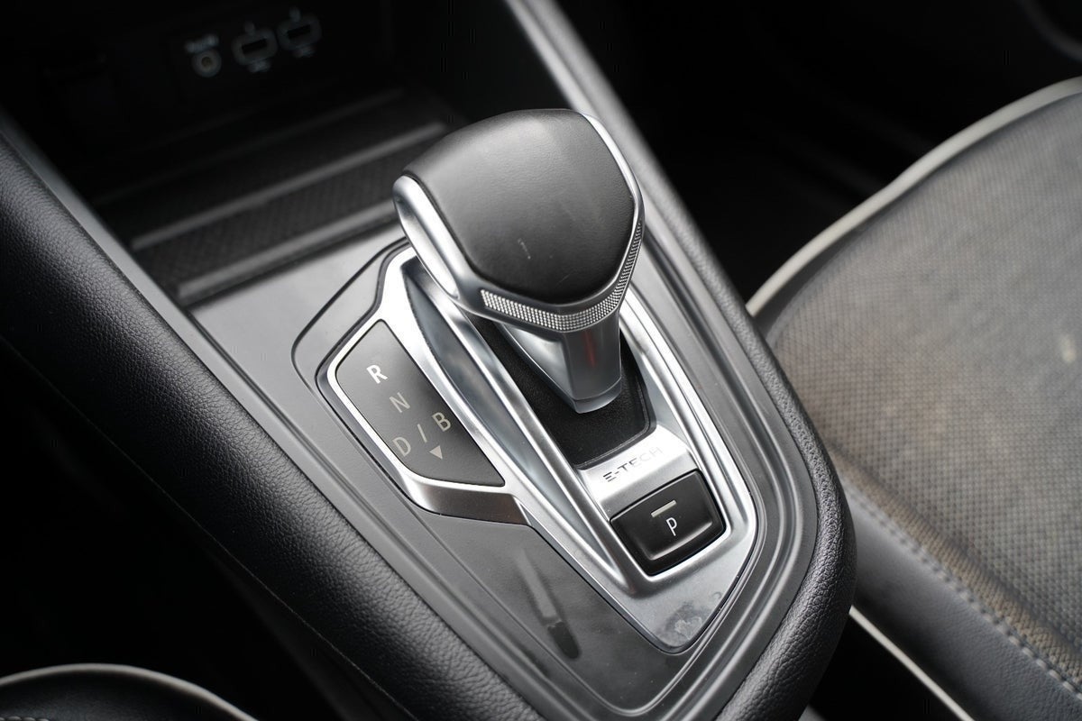 Billede af Renault Captur 1,6 E-Tech Intens