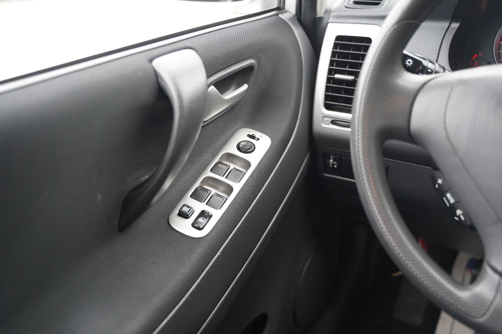 Billede af Suzuki Liana 1,6 