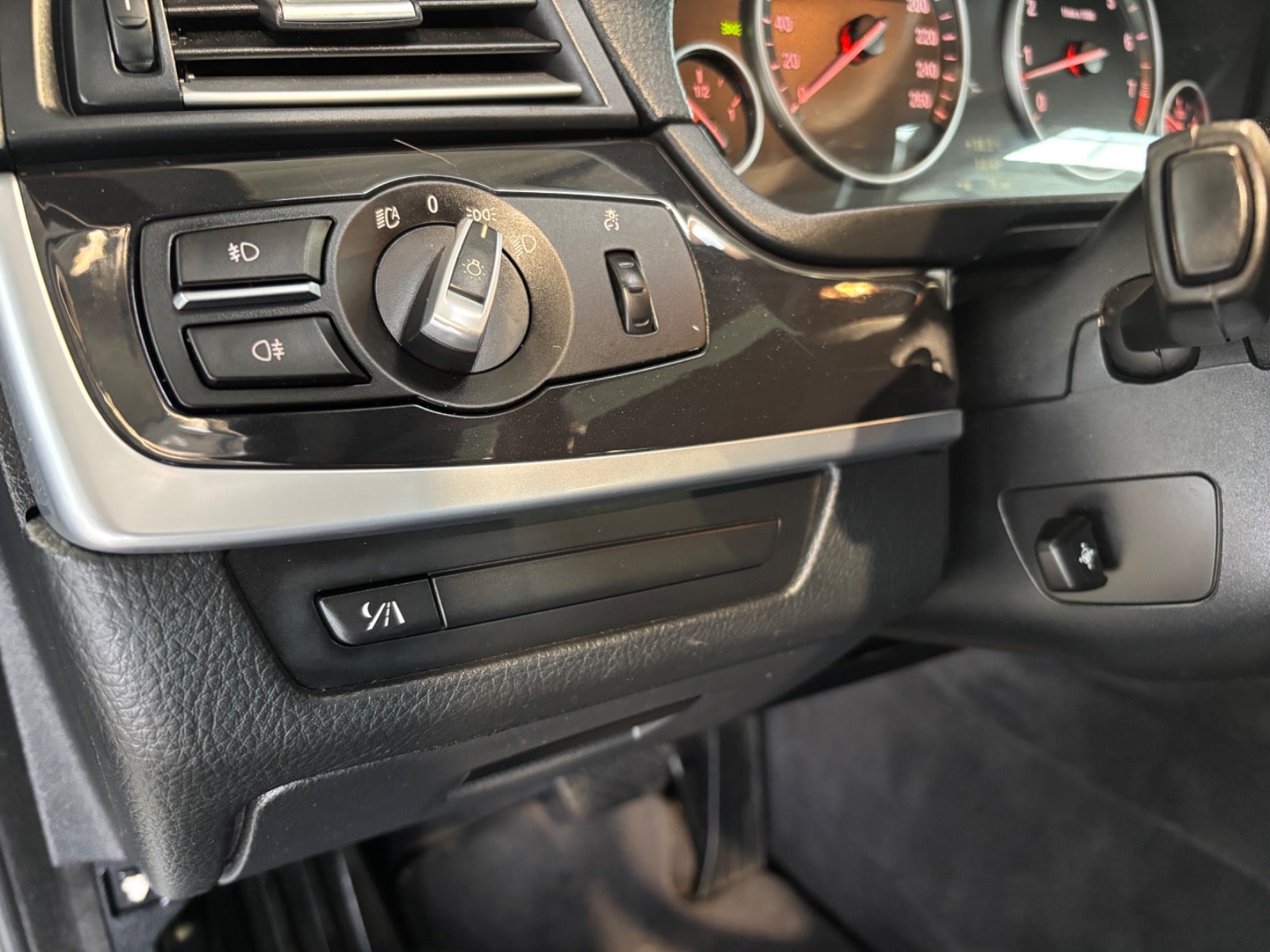 BMW 523i, Billede 10