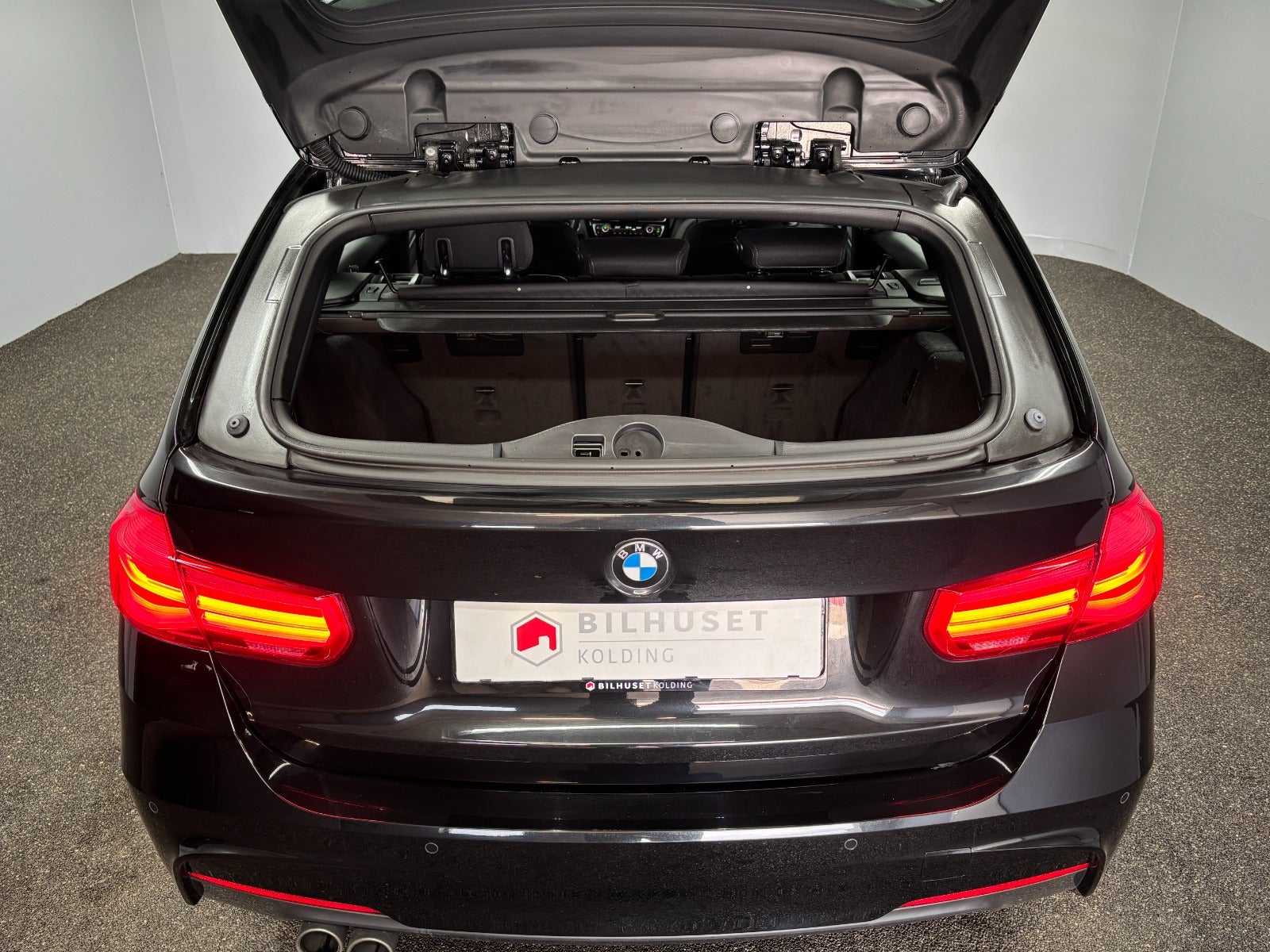 Billede af BMW 320d 2,0 Touring M-Sport aut.