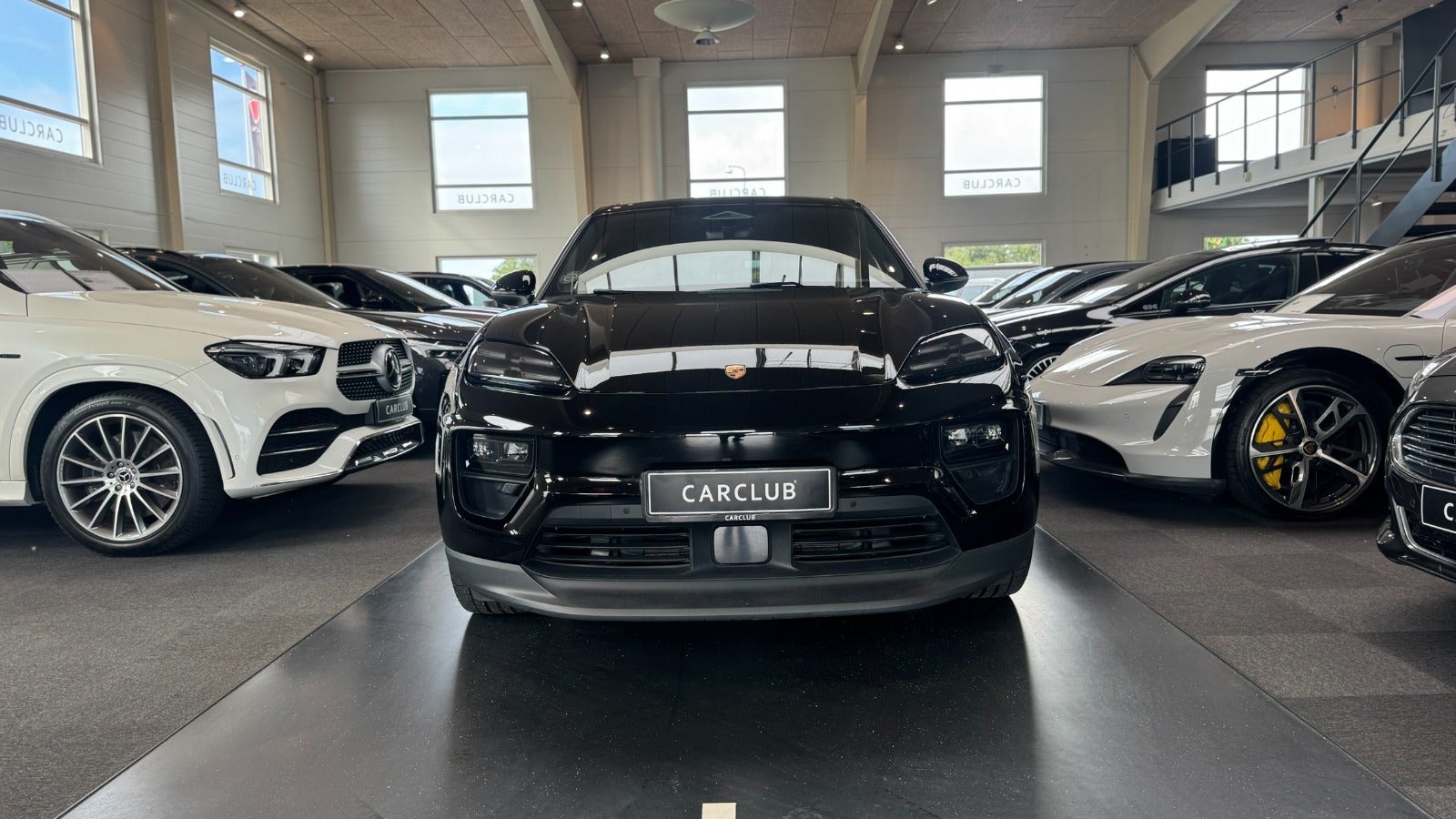 Porsche Macan 4