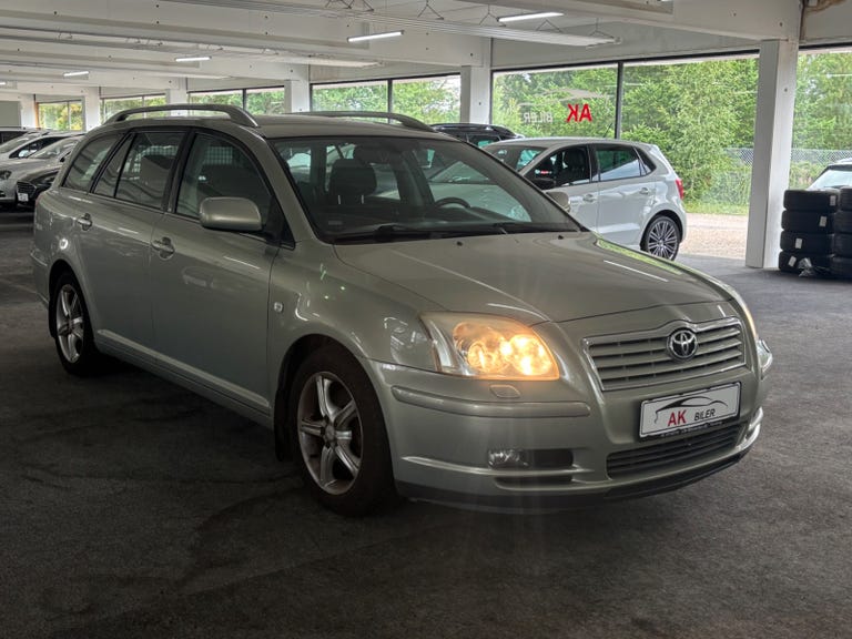 Toyota Avensis D-4D Executive stc.